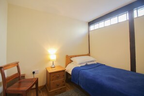 2 Schlafzimmer, kostenlose Babybetten, kostenloses WLAN