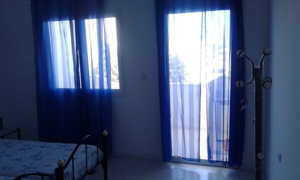 2 habitaciones, wifi gratis y ropa de cama