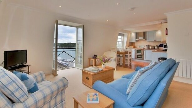 Living area - Pennant (Truro)