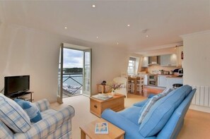 Living area - Pennant (Truro)