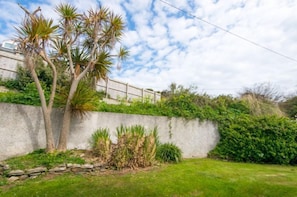 Property grounds - Pennasville 17 (Newquay)