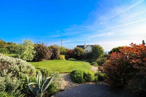 Garden view - Pedn Lodge (Truro)