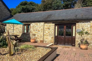 Property grounds - Pendeen Cottage (Falmouth)