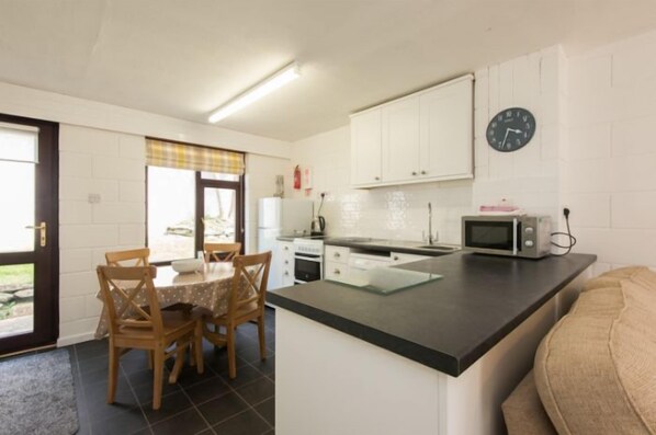 High chair - Pennasville 18 (Newquay)