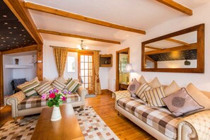 Fireplace - Overaven (Tintagel)