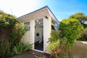 Front of property - Palm Villa (Bude)