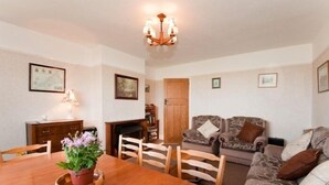 Room - Penhalt Farm Apartment (Bude)