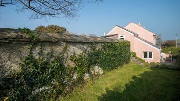 Khuôn viên nơi lưu trú