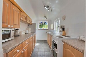 Private kitchen - Railway Cottage (Launceston)
