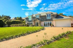 واجهة المنشأة