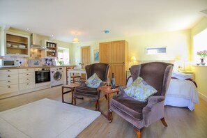 1 bedroom, free cots/infant beds, free WiFi