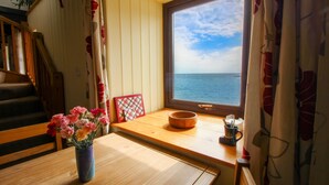 In-room dining - Rock Cottage (St Austell)