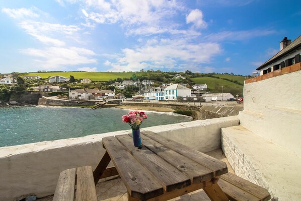 Balcony - Rock Cottage (St Austell)