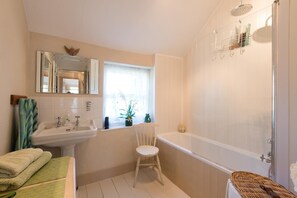 Bathroom - Rooks (Bude)