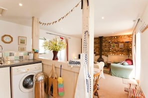 Fireplace - Roseland Cottage (Truro)