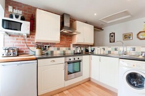 เก้าอี้กินข้าวสำหรับเด็ก