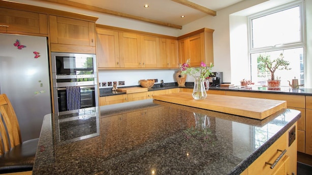 Private kitchen - Roskorwell Manor House (Helston)