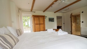 Room - Roskorwell Manor House (Helston)