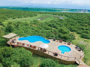 Outdoor pool, open 11:00 AM to 5:30 PM, pool umbrellas - Buffalo Safari Lodge (Kasese)