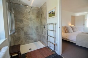 Bathroom - Sammyshute (Truro)