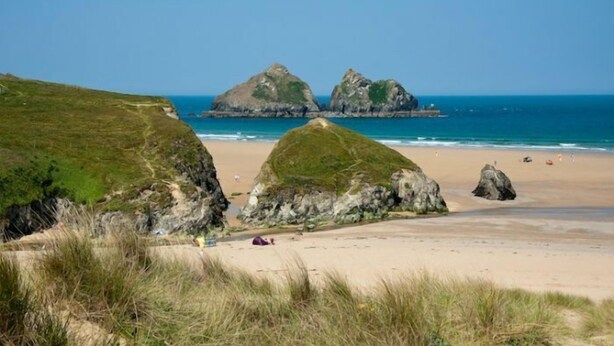 Unclassified image, 1 of 29, button - Sea Shore (Newquay)