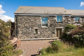 Front of property - Skyber Lowen (Helston)