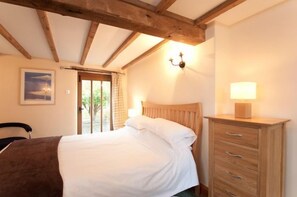 3 Schlafzimmer, kostenlose Babybetten, kostenloses WLAN