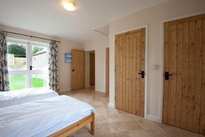 2 개의 침실, 무료 유아용 침대, 무료 WiFi