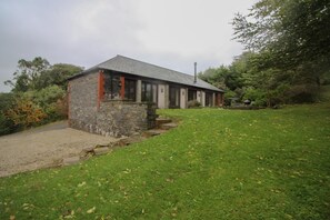 Exterior - The Linney (Bodmin)