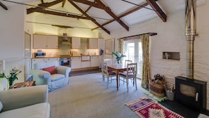 Living area - The Granary at Trevadlock Manor (Launceston)