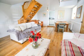 2 bedrooms, free WiFi - The Engine House (Truro)