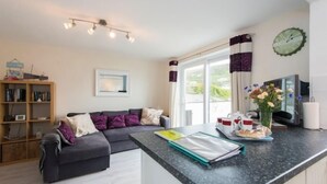 Living area - The Dunes (Truro)
