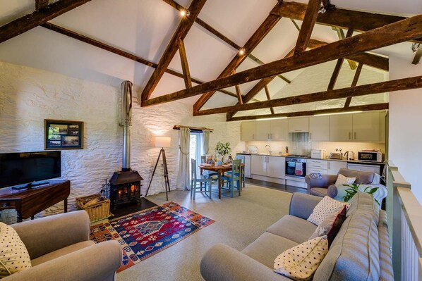 2 bedrooms, free cots/infant beds, free WiFi