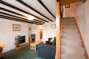 Living area - The Bolt Hole (Truro)