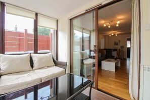 Living area - Smithy Cottage (Marazion)