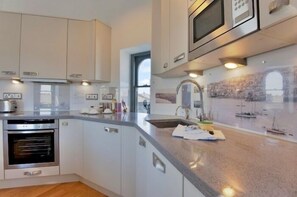 مستلزمات طهي/أطباق/أوعية