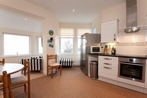 2 bedrooms, free cots/infant beds, free WiFi