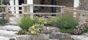 Cottage | Property grounds