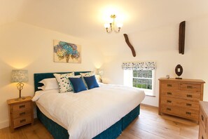 1 soverom, barnesenger (inkludert) og wi-fi (inkludert)