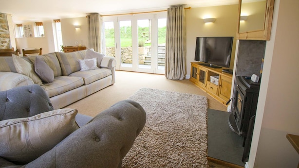 Living area - Trennal Barn (Penzance)