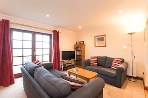 Living area - Tregolfva (St Austell)