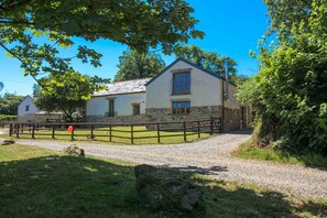 숙박 시설 정면