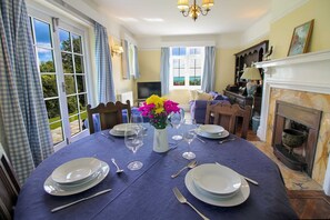 In-room dining - The White House (Truro)