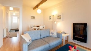 Living area - Cape View (Penzance)