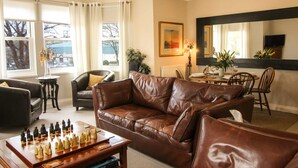 Living area - Chy Mor (Falmouth)
