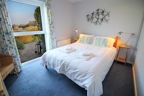 3 bedrooms, free cots/infant beds