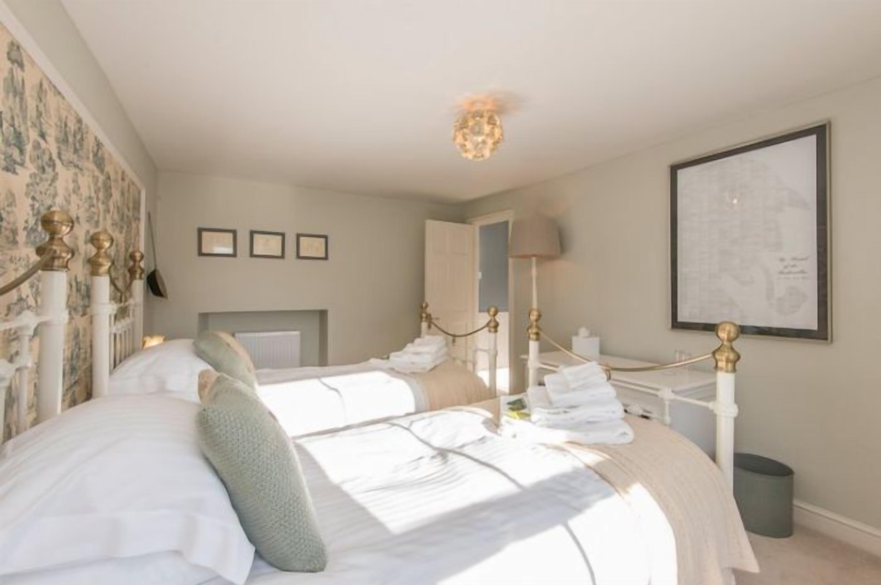 4 chambres, lits bébé (gratuits), Wi-Fi gratuit