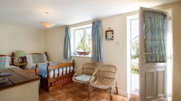 4 soverom, barnesenger (inkludert) og wi-fi (inkludert)