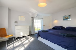 2 bedrooms, free cots/infant beds, free WiFi