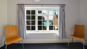 Room - Corner Cottage (Truro)